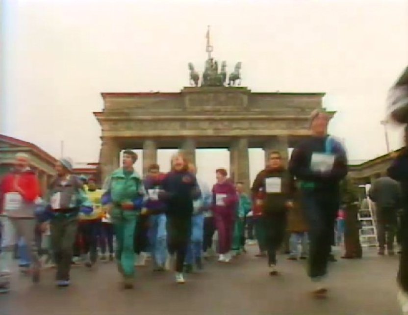 "Aktuelle Kamera" vom 01.01.1990, Neujahrslauf Berlin